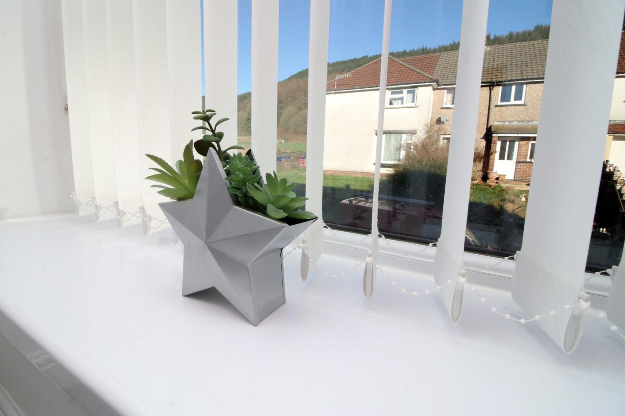 Very Special Home In Rhondda Valley Herbert House By Staystaycations Treorky المظهر الخارجي الصورة